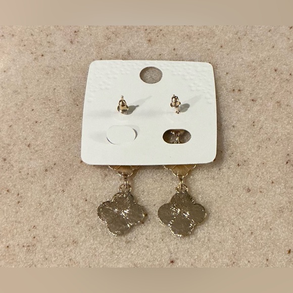 Black Enamel And Rhinestone fashion earrings - Picture 2 of 2